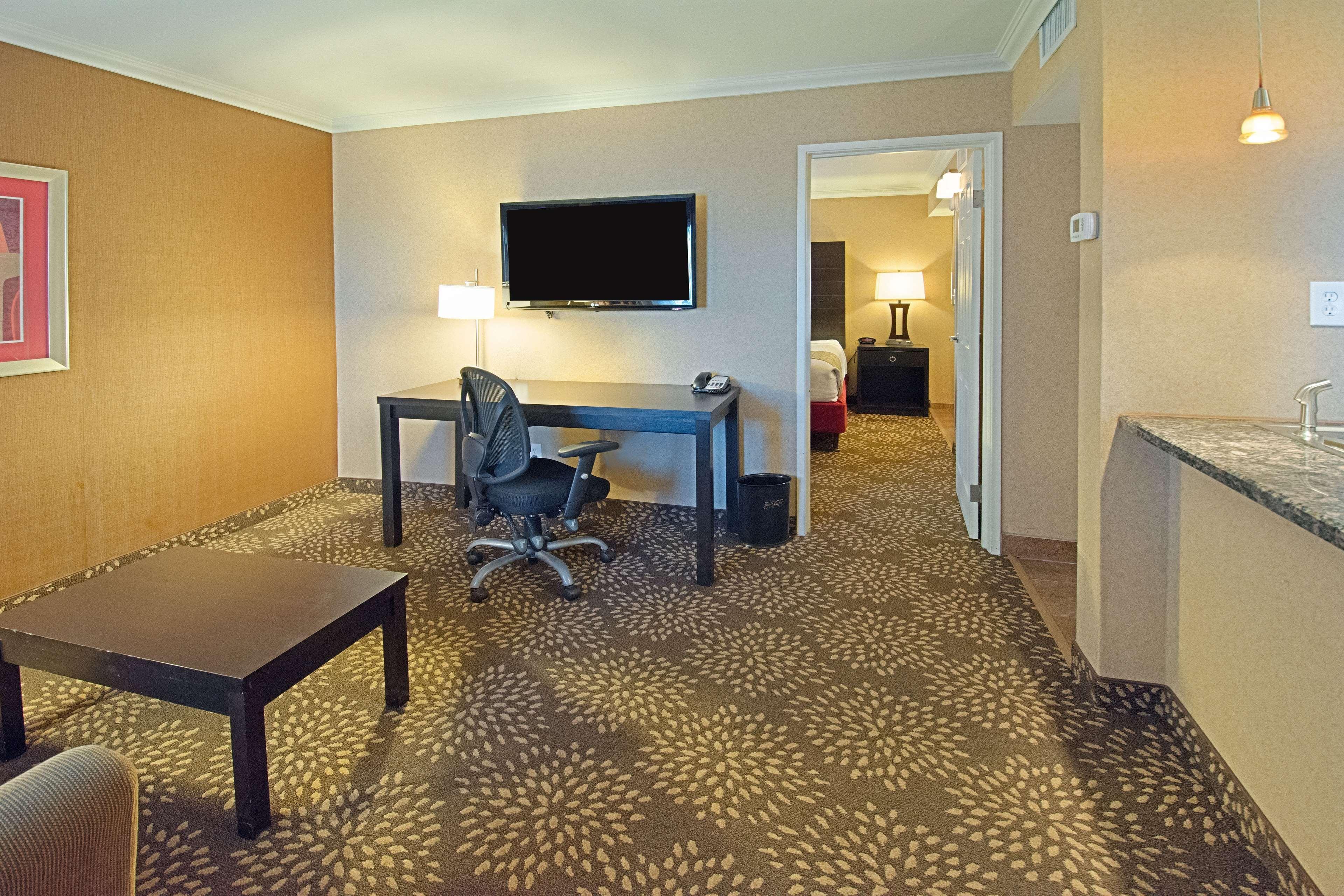 Best Western Yuma Mall Hotel & Suites Exterior photo